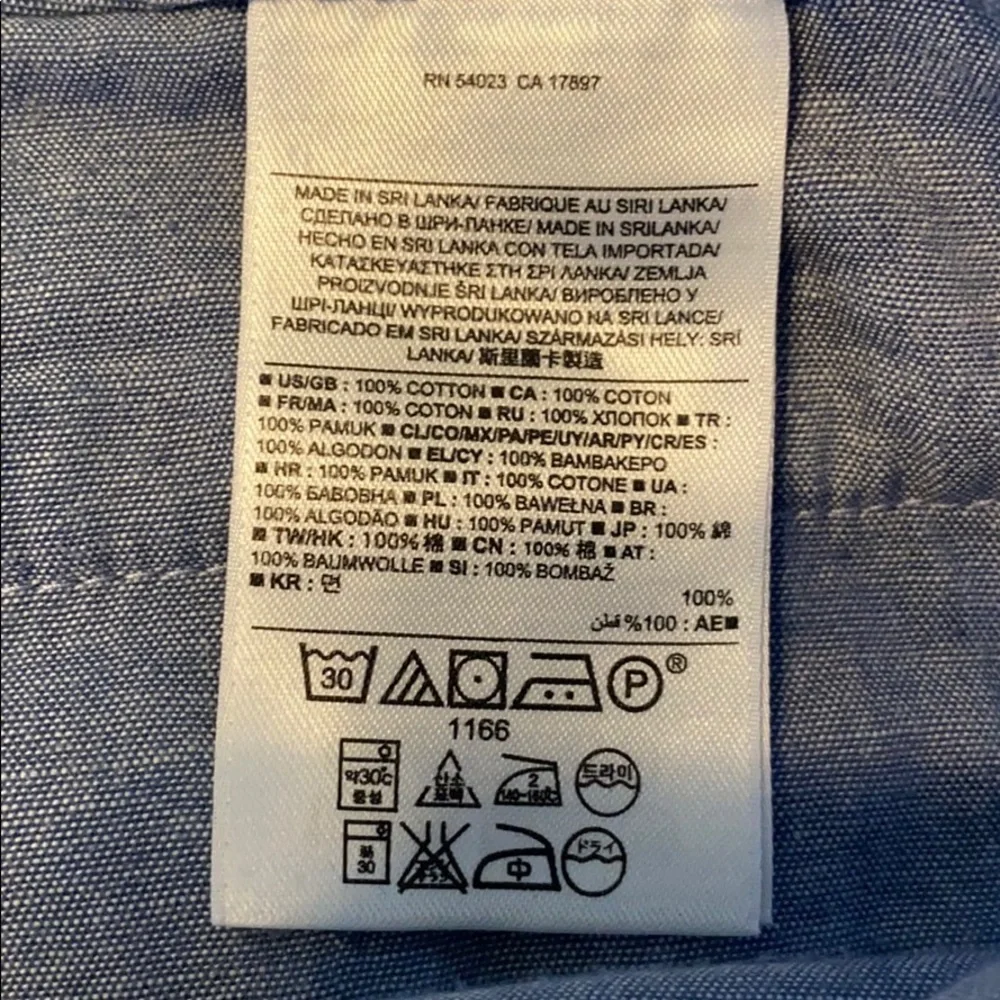 Banana Republic shorts size 34 light blue